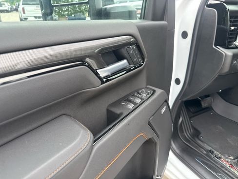 New 2026 GMC Sierra 2500 AT4 w/ Technology Package AWD/4WD image 13