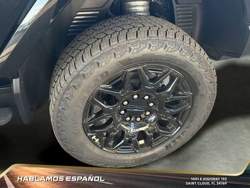 New 2026 GMC Hummer EV 4x4 Crew Cab image 11