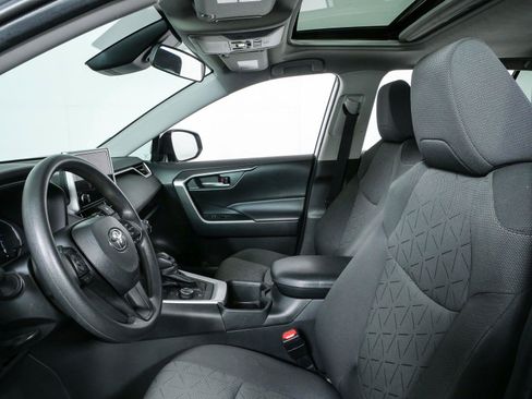 Used 2024 Toyota RAV4 XLE w/ Convenience Package AWD/4WD image 6