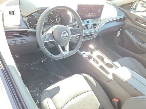 New 2025 Nissan Altima 2.5 SV w/ SV Special Edition Package image 15