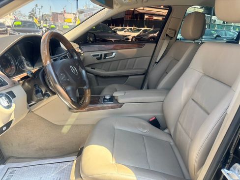 Used 2012 Mercedes-Benz E 350 4MATIC Sedan image 16