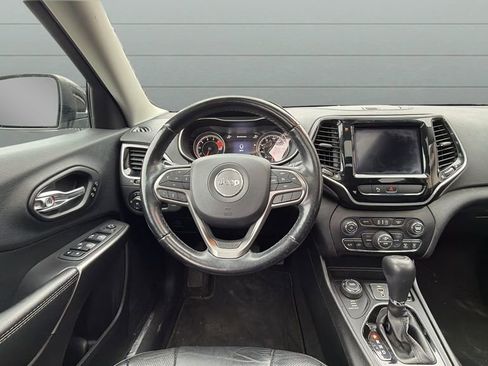 Used 2020 Jeep Cherokee Limited image 11