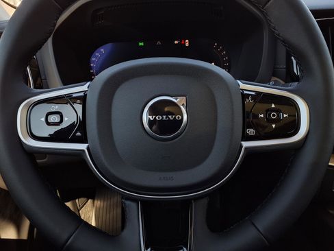 New 2026 Volvo XC60 B5 Ultra w/ Protection Package Premier image 16