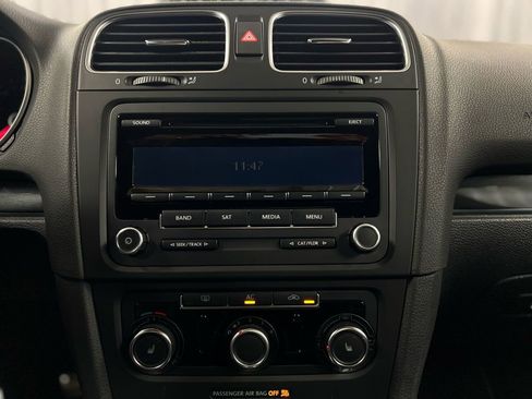 Used 2012 Volkswagen Golf 4-Door image 30