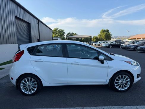 Used 2014 Ford Fiesta SE w/ Equipment Group 201A FWD image 14