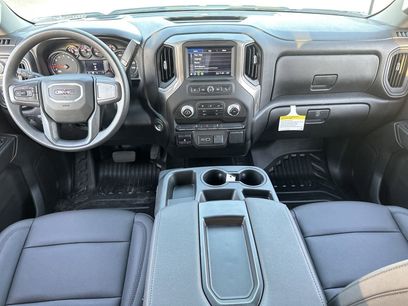 New 2025 GMC Sierra 3500 Pro w/ Convenience Package