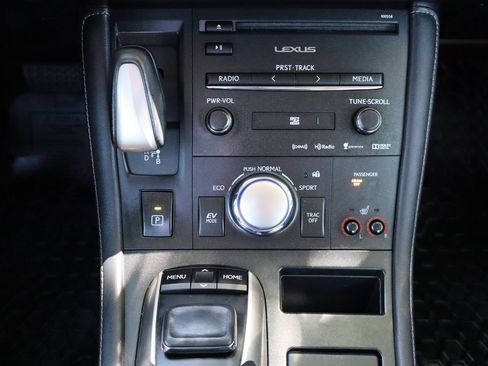 Used 2015 Lexus CT 200h w/ Navigation Package FWD image 37