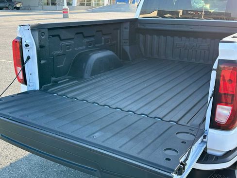 New 2026 GMC Sierra 1500 Elevation image 14
