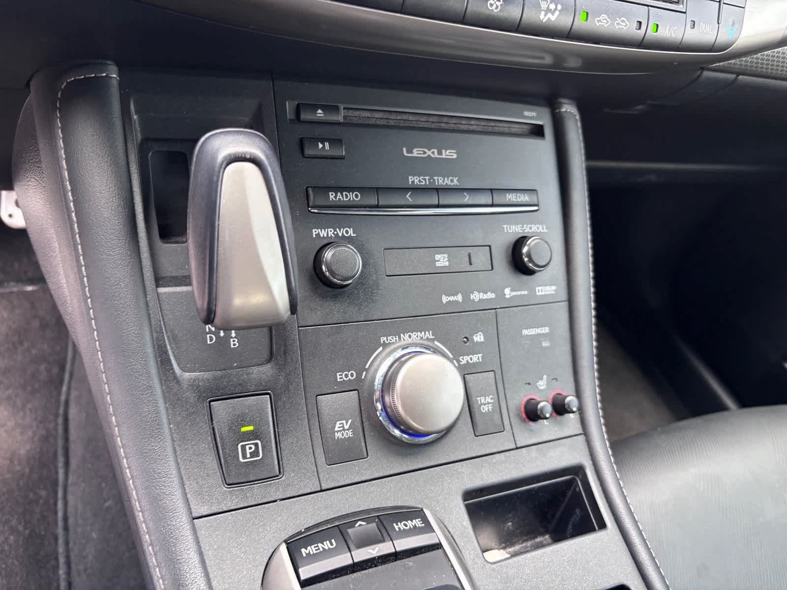 Used 2014 Lexus CT 200h w/ F Sport w/Nuluxe Interior FWD image 21