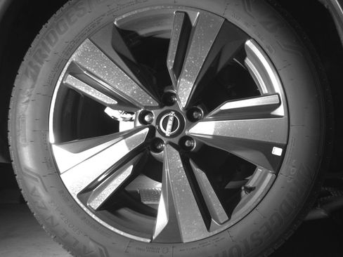 Used 2026 Nissan Rogue SL AWD/4WD image 15