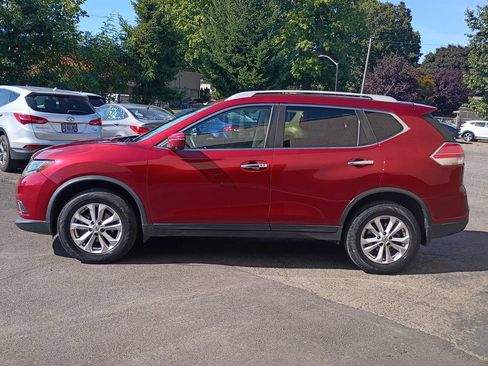Used 2016 Nissan Rogue SV w/ SV Premium Package AWD/4WD image 7