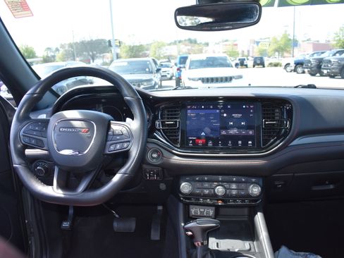 Used 2024 Dodge Durango GT image 32