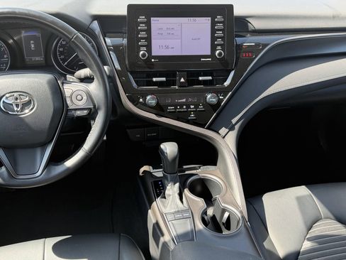 Used 2024 Toyota Camry SE FWD image 17