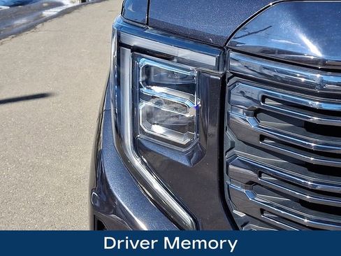 Used 2022 GMC Sierra 1500 Denali Ultimate image 12