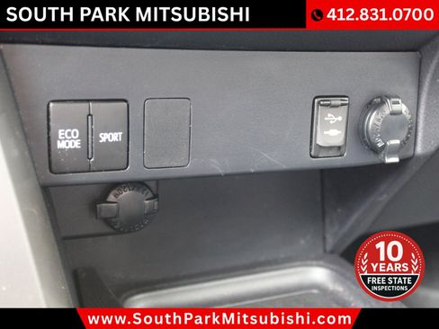 Used 2017 Toyota RAV4 LE image 20