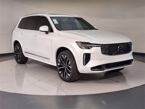 New 2026 Volvo XC90 B6 Plus w/ Protection Package Premier image 7