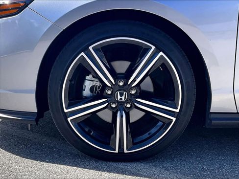 Used 2024 Honda Accord Sport image 7