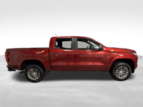 Used 2023 Chevrolet Colorado LT w/ LT Convenience Package II RWD image 10