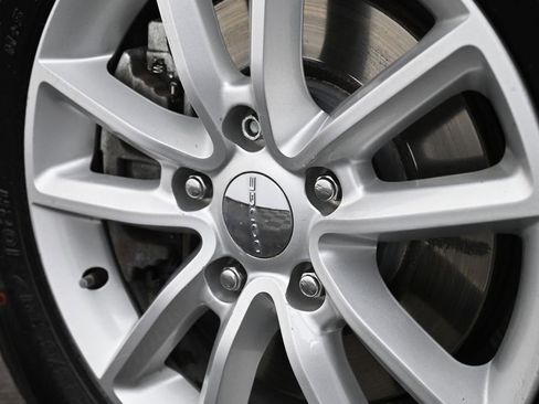 Used 2019 Dodge Grand Caravan SXT image 31