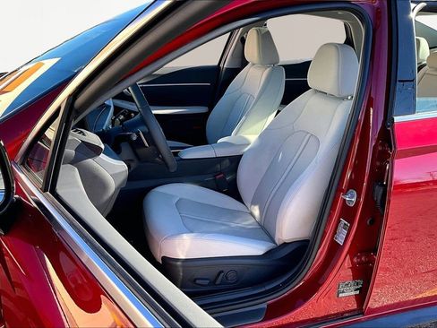 Certified 2025 Hyundai Sonata SEL image 25