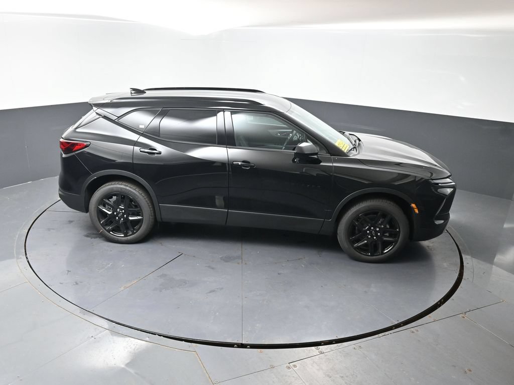 New 2026 Chevrolet Blazer LT w/ Convenience Package AWD/4WD image 30