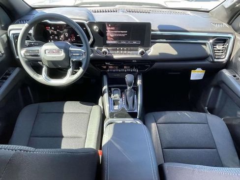 New 2026 GMC Canyon Elevation image 12