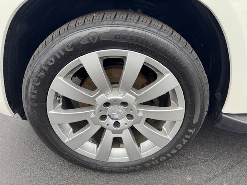 Used 2011 Mercedes-Benz GLK 350 4MATIC image 36