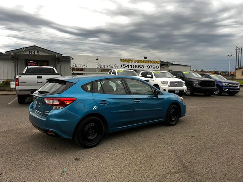 Used 2017 Subaru Impreza 2.0i AWD/4WD image 3