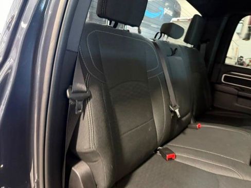 Certified 2025 RAM 2500 Big Horn AWD/4WD image 17