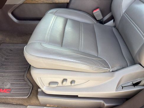 Used 2019 GMC Yukon Denali w/ Denali Ultimate Package image 14