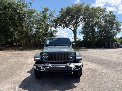 New 2026 Jeep Gladiator Sport AWD/4WD image 8