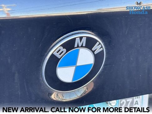 Used 2018 BMW 330e RWD image 9
