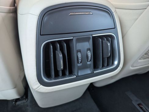 Certified 2022 Maserati Levante Modena image 25