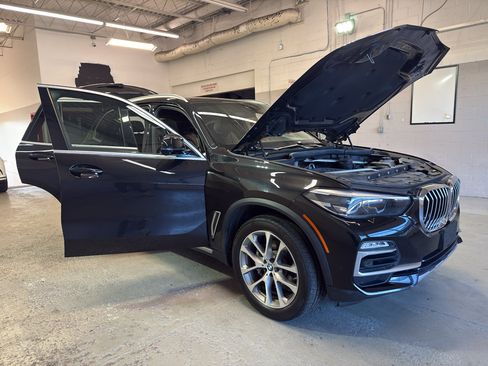 Used 2019 BMW X5 xDrive40i w/ Convenience Package AWD/4WD image 7
