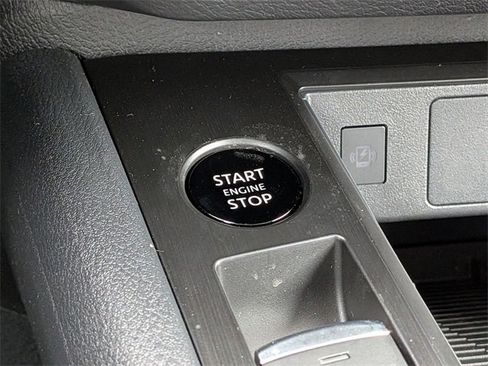 New 2026 Nissan Kicks SV image 13