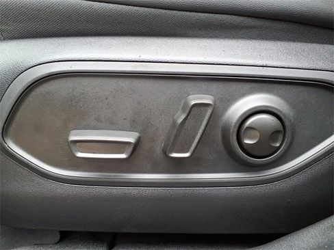 New 2026 Jeep Cherokee Overland image 15