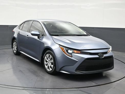 Used 2024 Toyota Corolla LE FWD image 8