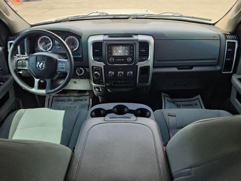 Used 2020 RAM 1500 Classic SLT AWD/4WD image 23