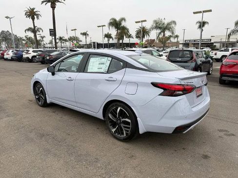 New 2025 Nissan Versa SR w/ Trunk Package image 4