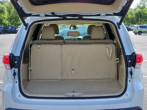 Certified 2018 Toyota Highlander XLE image 11