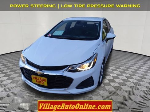 Used 2019 Chevrolet Cruze LT w/ LT Fleet Convenience Package image 8
