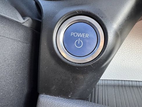 Used 2021 Toyota Sienna XSE image 24