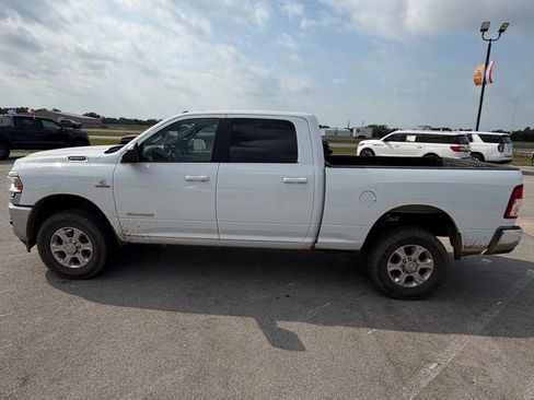 Used 2022 RAM 2500 Big Horn w/ Level A Equipment Group AWD/4WD image 2