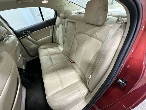 Used 2016 Lincoln MKS FWD image 20
