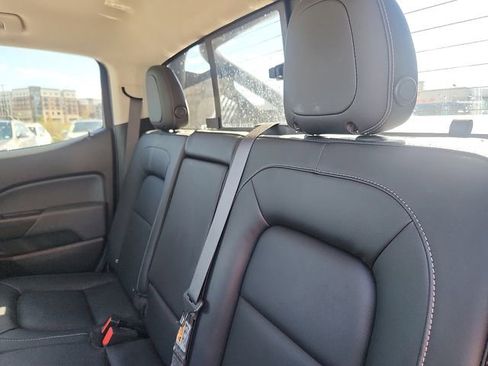 Used 2022 Chevrolet Colorado Z71 w/ Z71 Midnight Edition AWD/4WD image 24