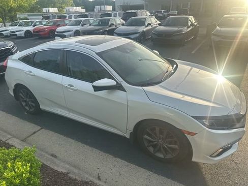 Used 2021 Honda Civic EX image 3