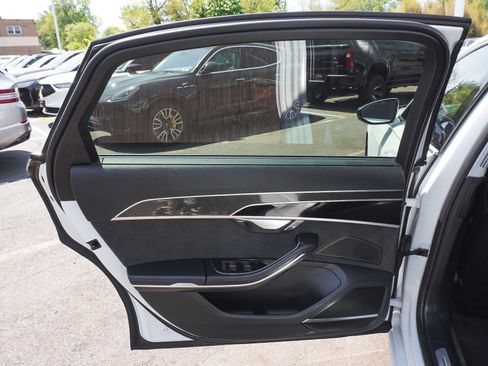Used 2020 Audi S8 L w/ S8 Executive Package AWD/4WD image 13