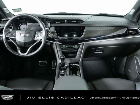 Used 2024 Cadillac XT6 Sport w/ LPO, ONYX Package AWD/4WD image 21