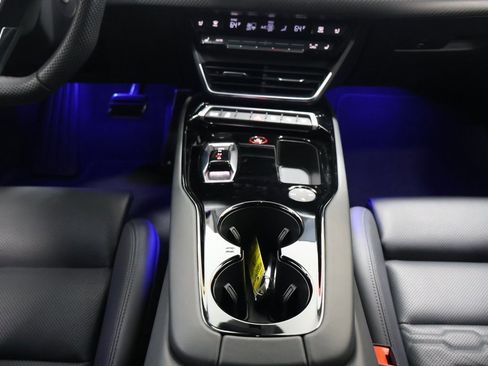 Used 2024 Audi RS e-tron GT w/ Carbon Performance Package image 20