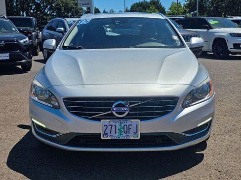 Used 2015 Volvo V60 T5 Premier FWD image 6